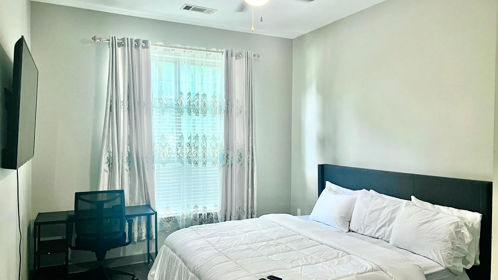 Uptown Charlotte Modern Stay 2Br United States