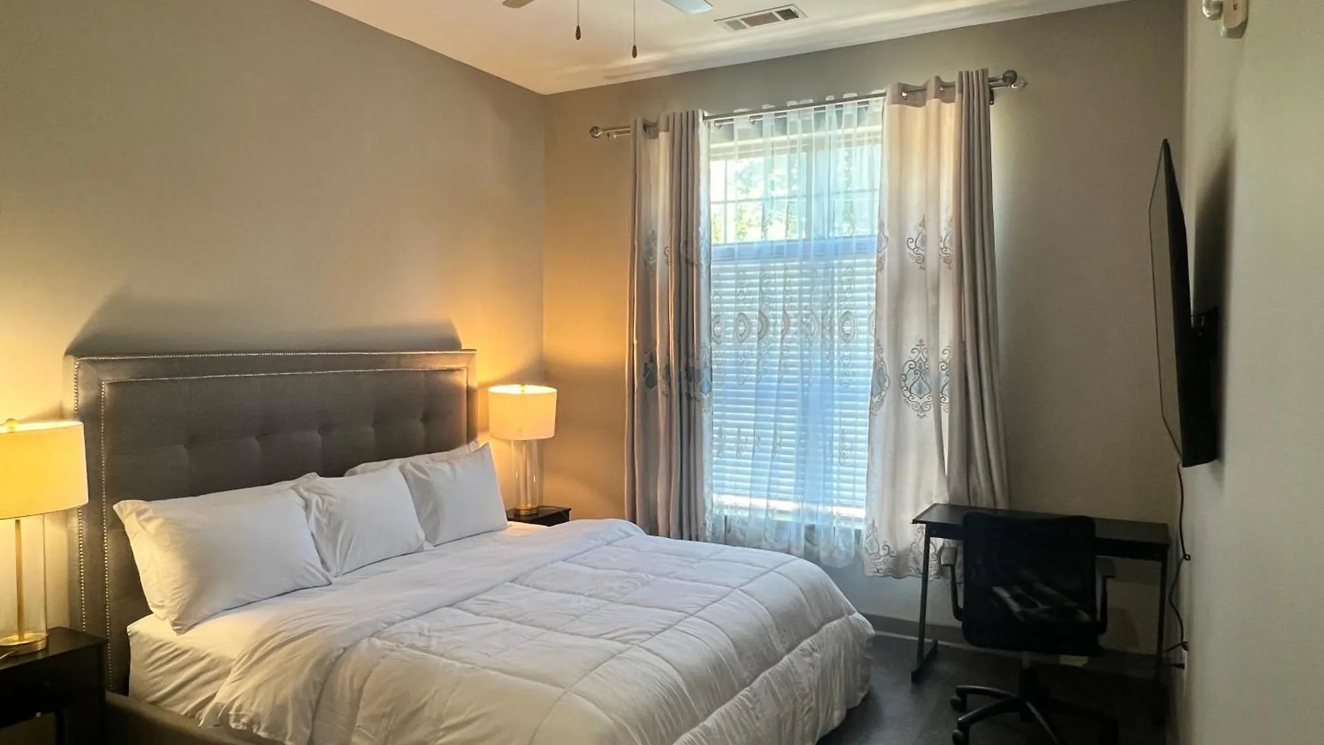 Uptown Charlotte Modern Stay 2Br Apartment